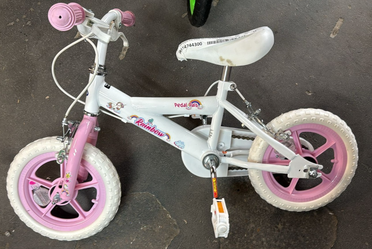 Pedal Pals 12 inch Wheel Size Kids Mountain Bike (Pink)