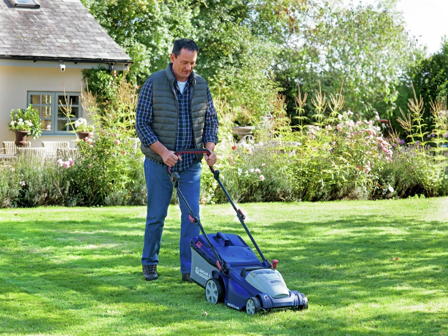 Spear & Jackson 42cm Cordless Rotary Lawnmower - 40V