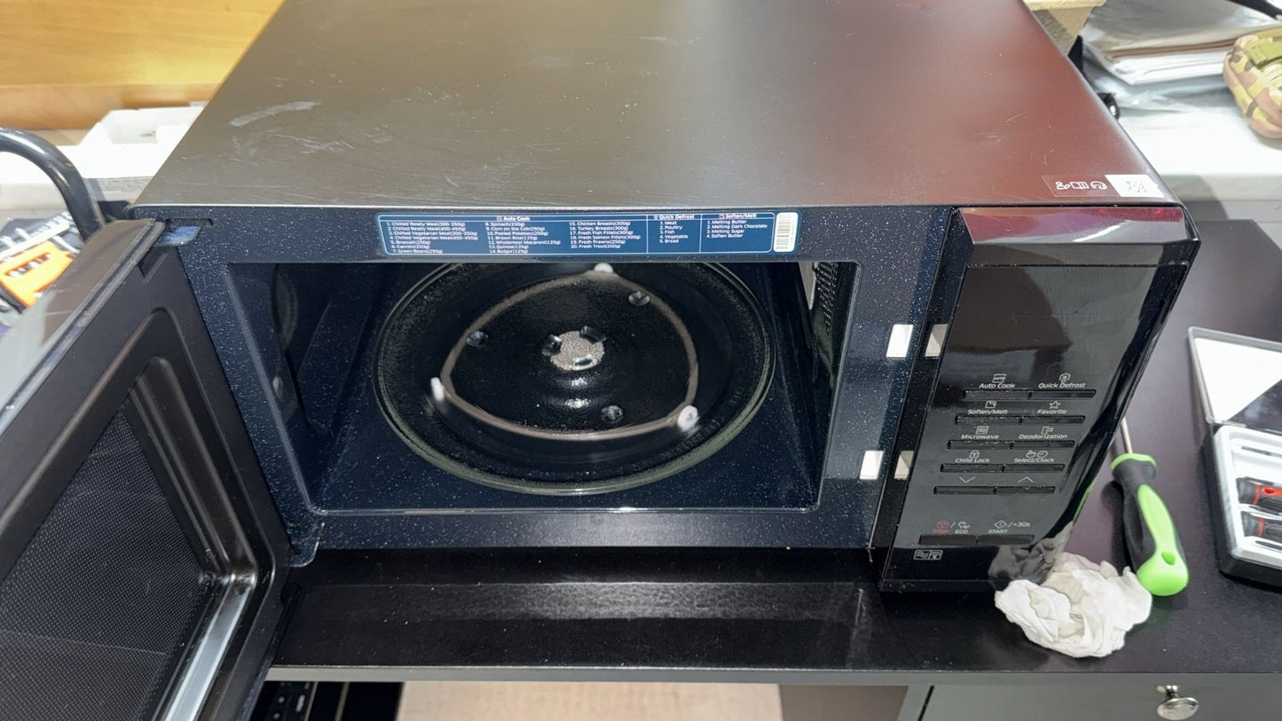 Samsung 800W 23L Standard Microwave MS23K3513AK - Black