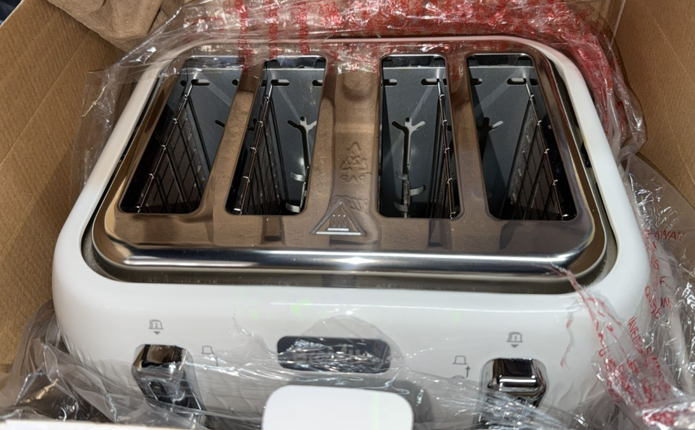 Breville VTT911 Curve 4 Slice Toaster - White and Chrome