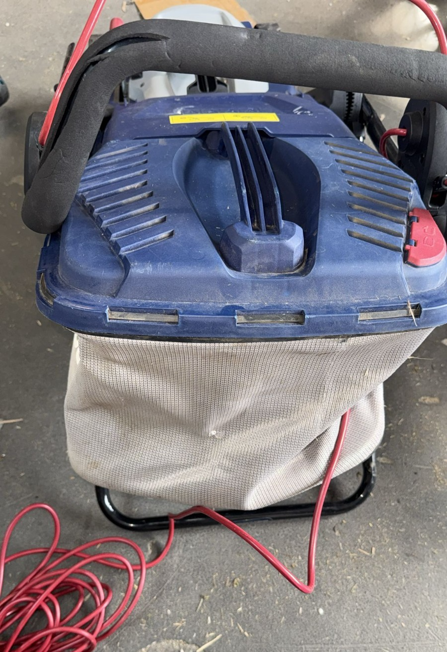 Spear & Jackson 37cm Corded Rotary Lawnmower 1600W