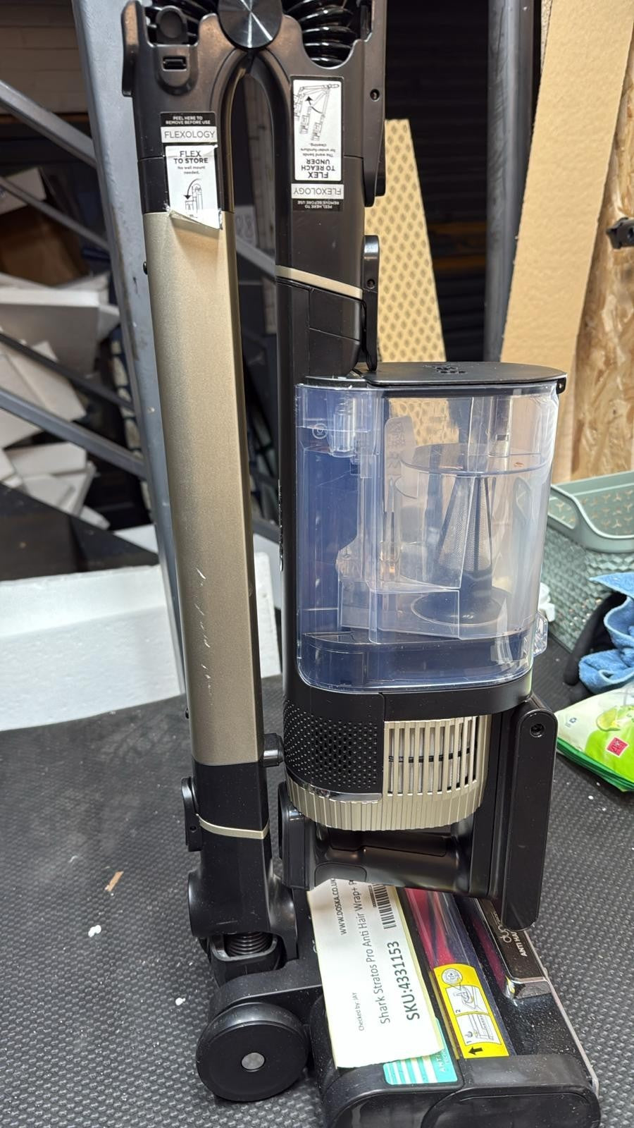 Shark Stratos Pro Anti Hair Wrap+ Pet Vacuum Cleaner