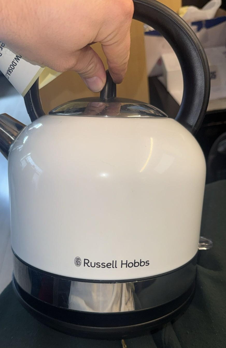 Russell Hobbs 23904 Worcester Dome Kettle (White)