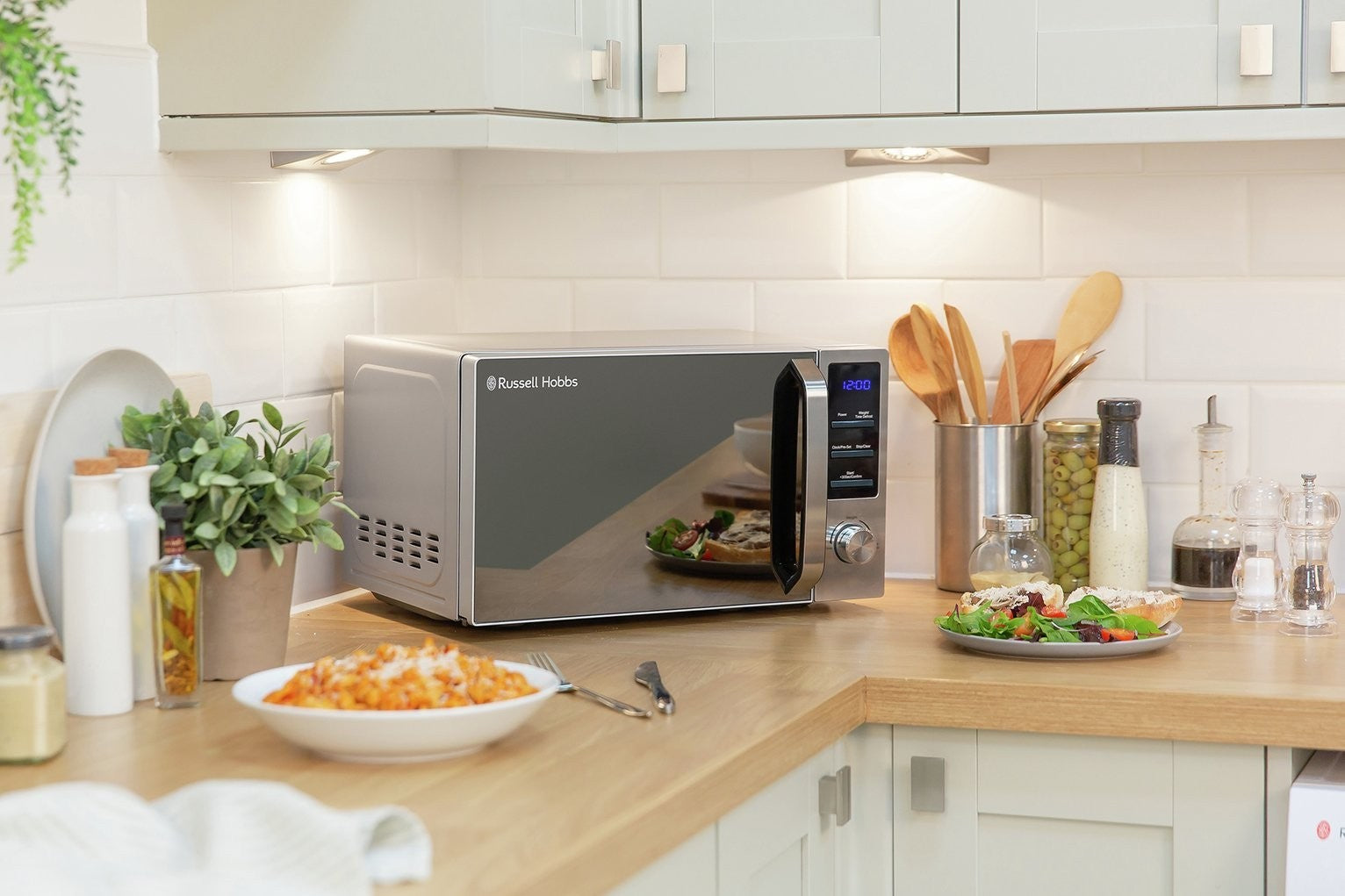 Russell Hobbs Buckingham 800W Compact Microwave - S/Steel