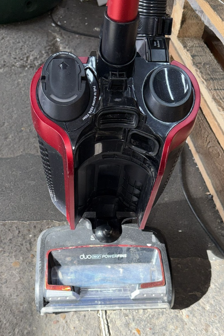 Shark Anti Hair Wrap Cordless Upright Vacuum Cleaner - Video Included