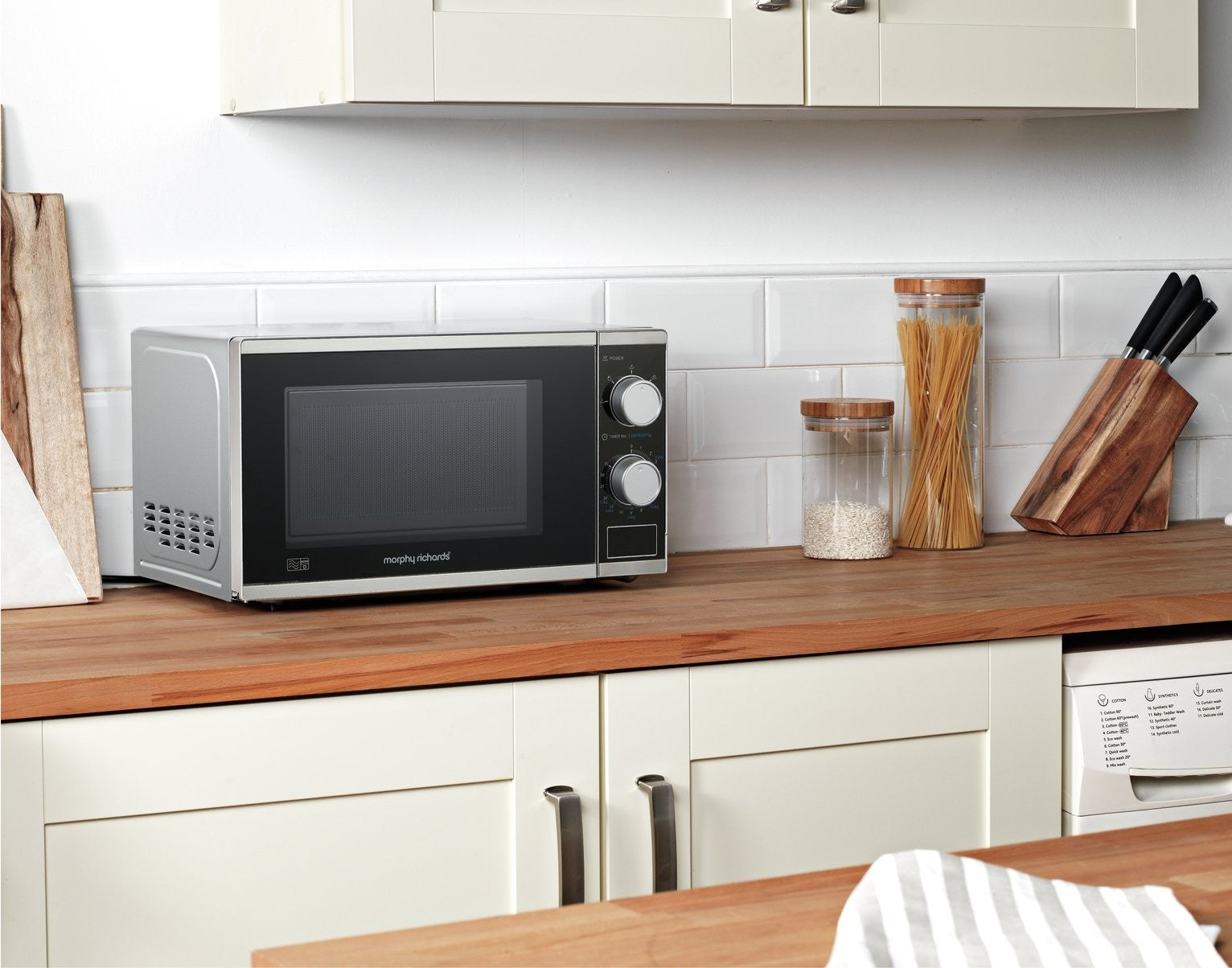 Morphy Richards 20L 800W Solo Standard Microwave - Silver