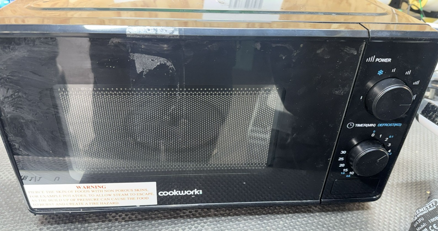 Cookworks 700W Manual Microwave - Black