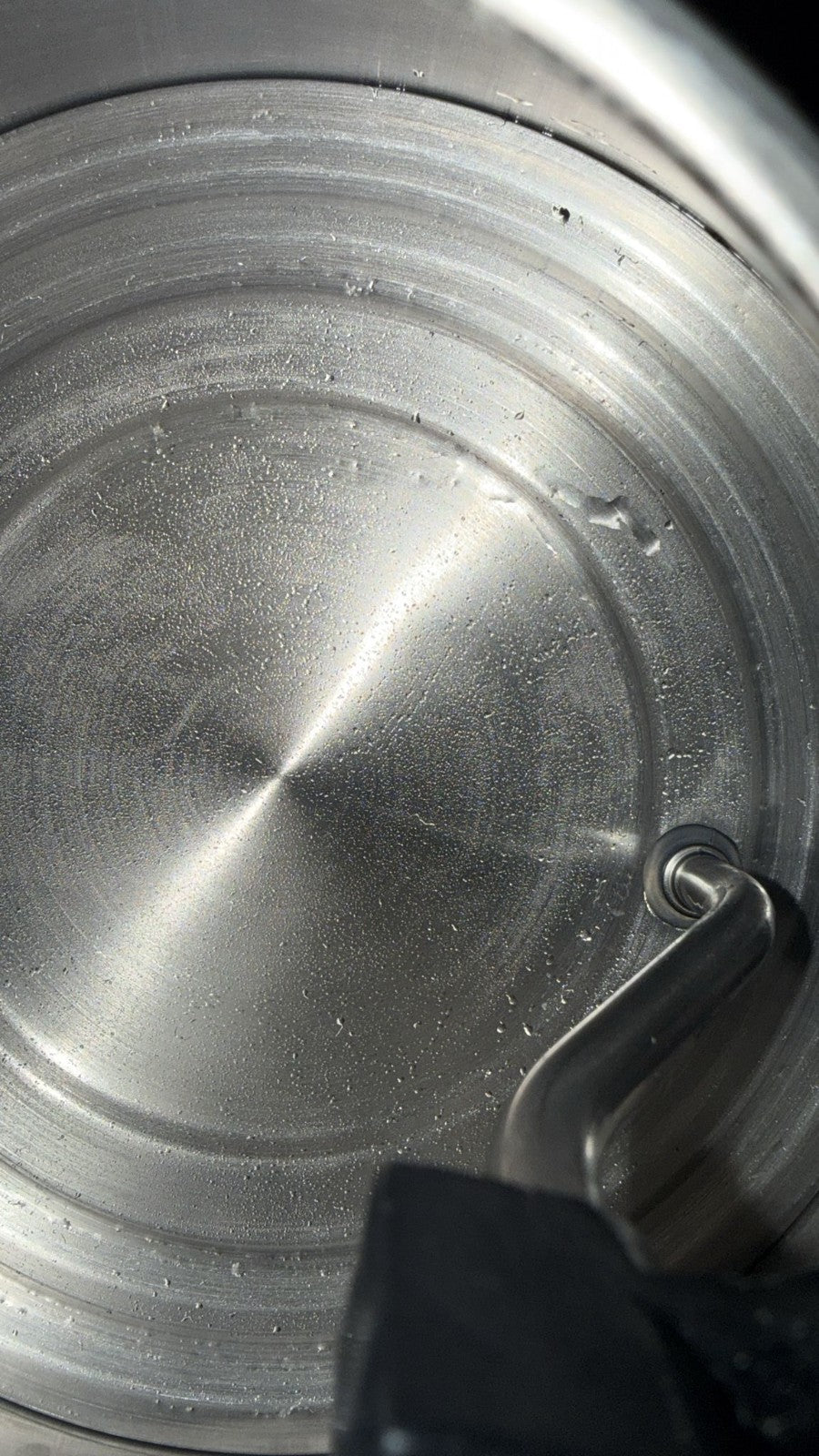 Cookworks Pyramid Kettle - Almond