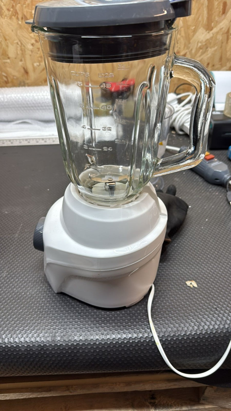 Russell Hobbs Go Create White 1.5L Glass Jug Blender 27580
