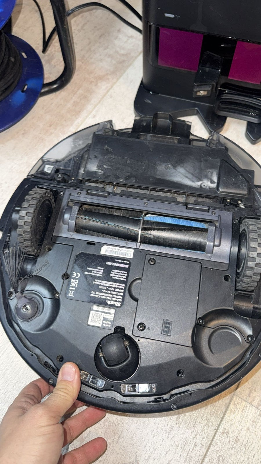 Shark Matrix Plus 2-in-1 Self-Empty Robot Vacuum Cleaner