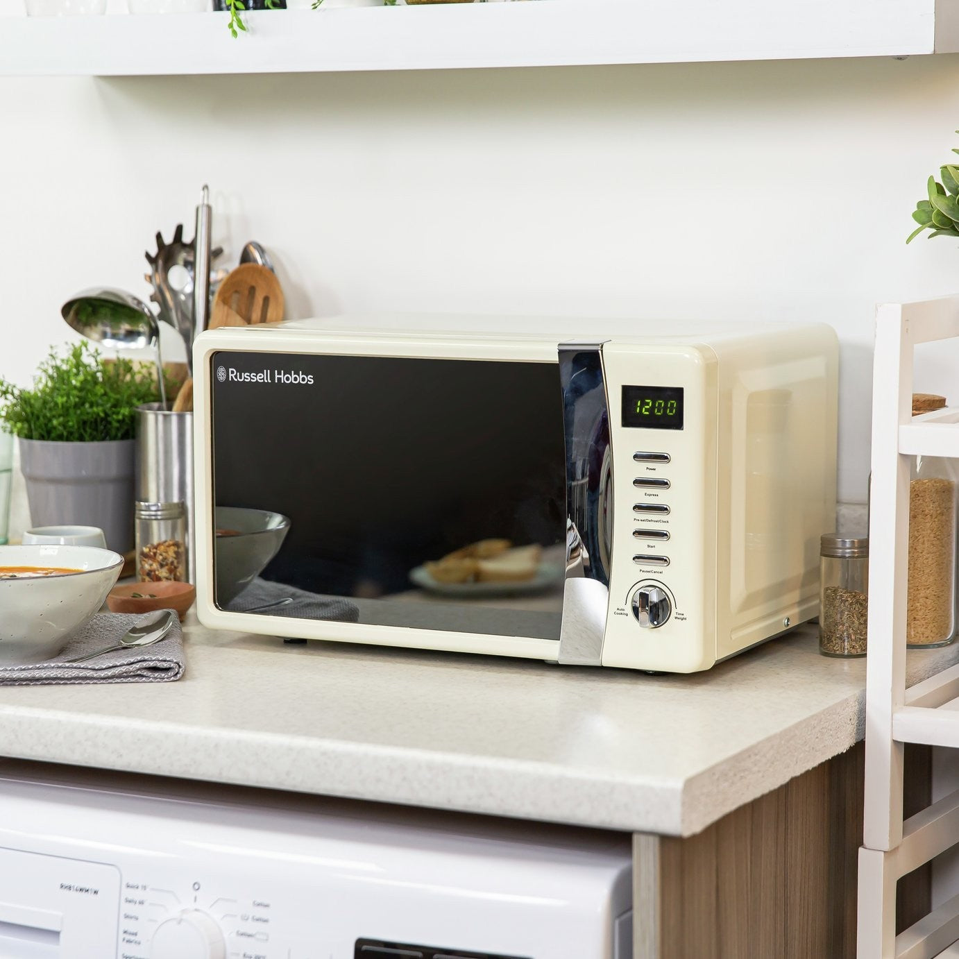 Russell Hobbs Worcester 700W Standard Microwave - Cream