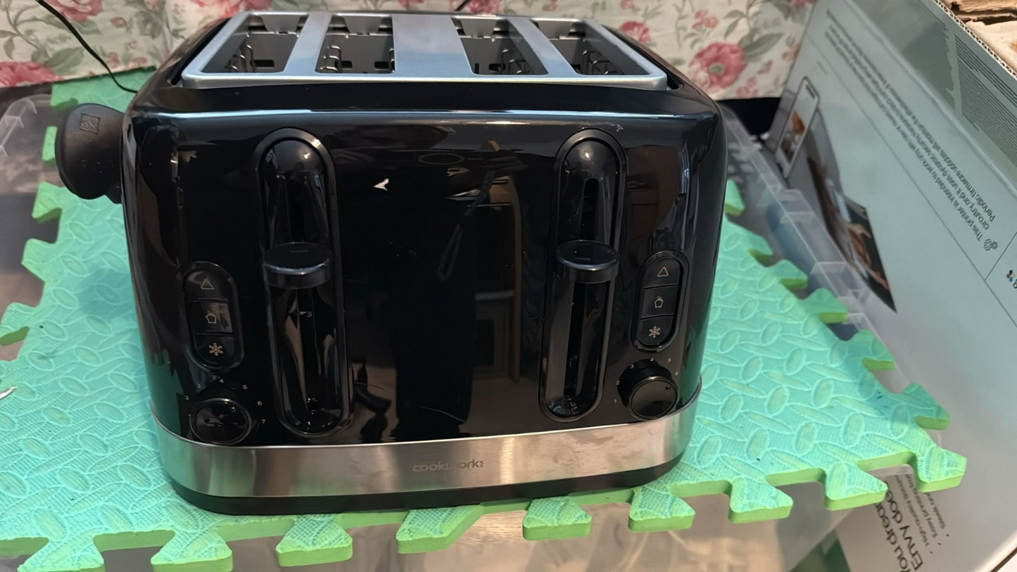 Cookworks Illuminated 4 Slice Toaster - Black