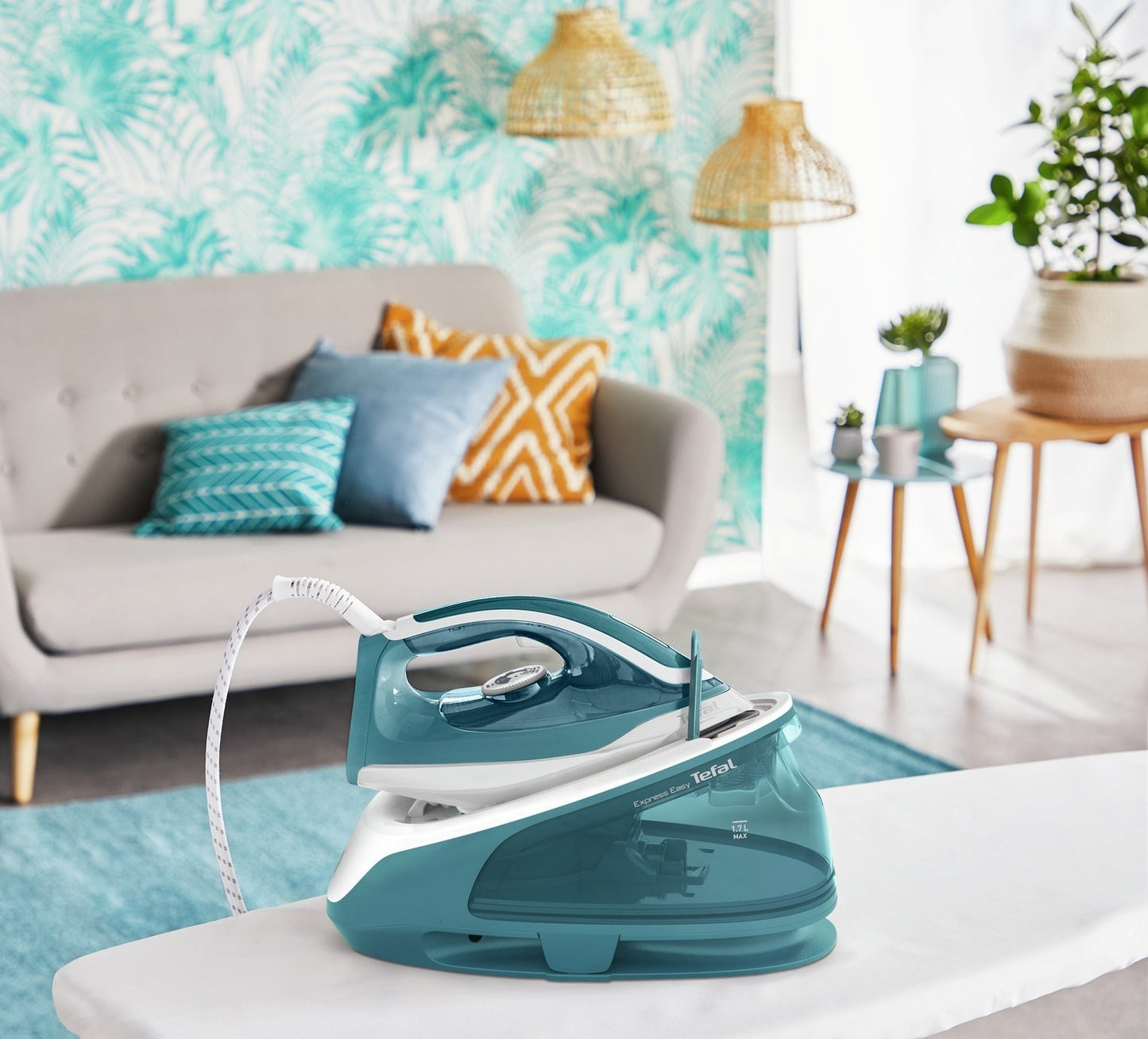 Tefal SV6131 Express Easy Steam Generator Iron l VIDEO REVIEW INSIDE