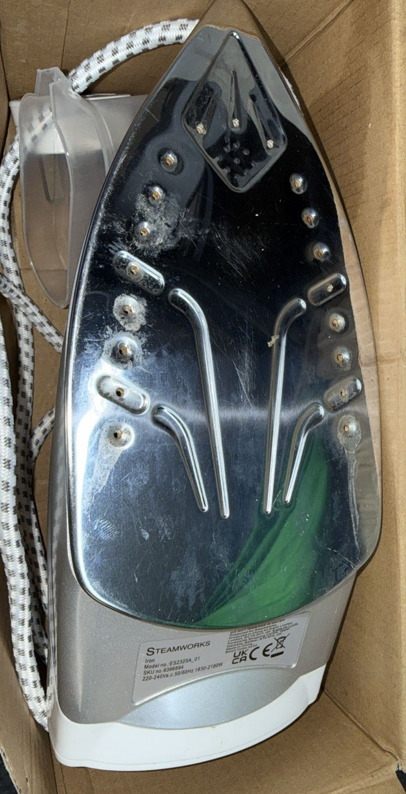 Steamworks ES2325 Steam Iron