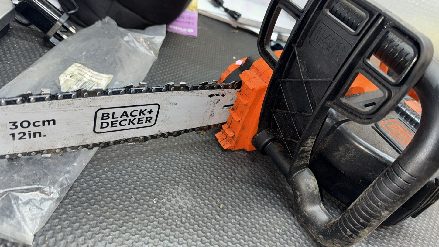 Black + Decker 36V 2.Ah Lithium-ion Cordless Chainsaw (30cm)  NO CHARGER