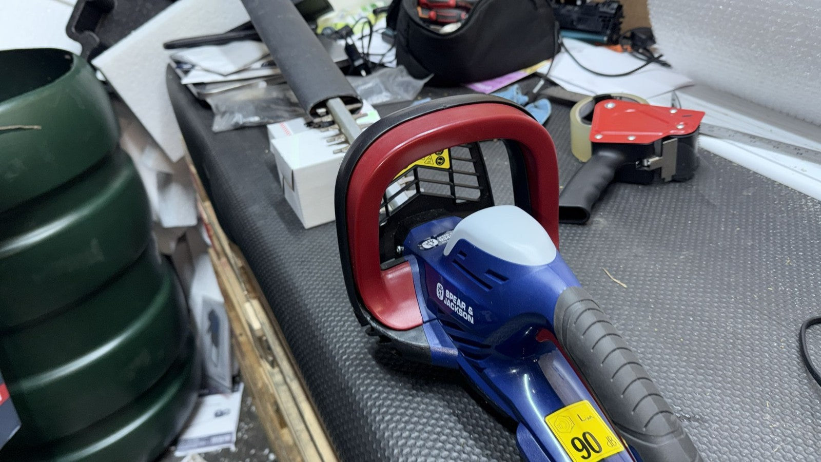Spear & Jackson 51cm Cordless Hedge Trimmer - 18V