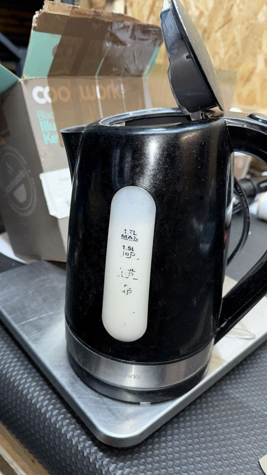 Cookworks Plastic Illuminated Kettle - Black