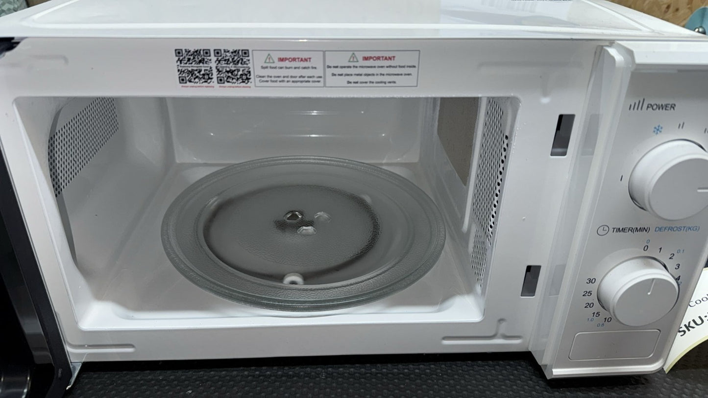 Cookworks 700W Manual Microwave - White