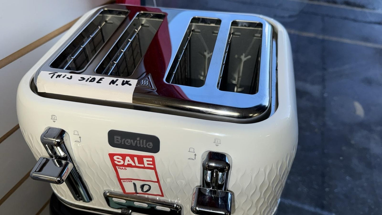 Breville VTT911 Curve 4 Slice Toaster - White and Chrome