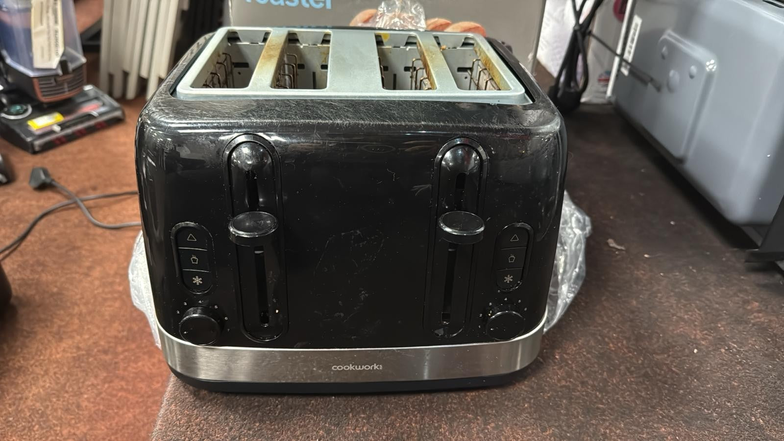 Cookworks Illuminated 4 Slice Toaster - Black