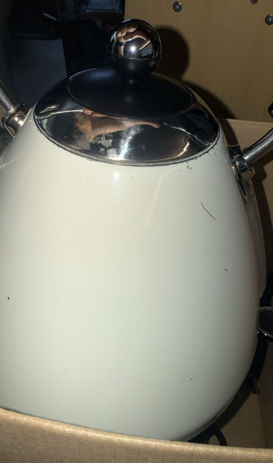 Cookworks Pyramid Kettle - Almond