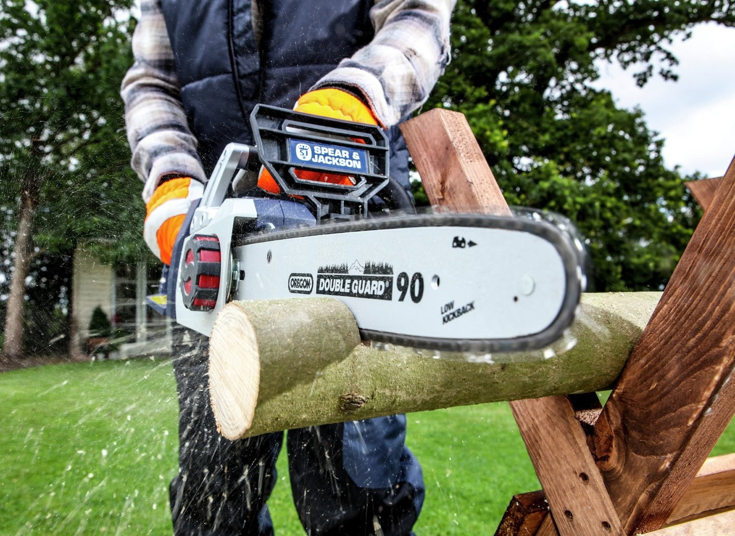 Spear & Jackson 35cm Cordless Chainsaw with 2 Batteries- 36V