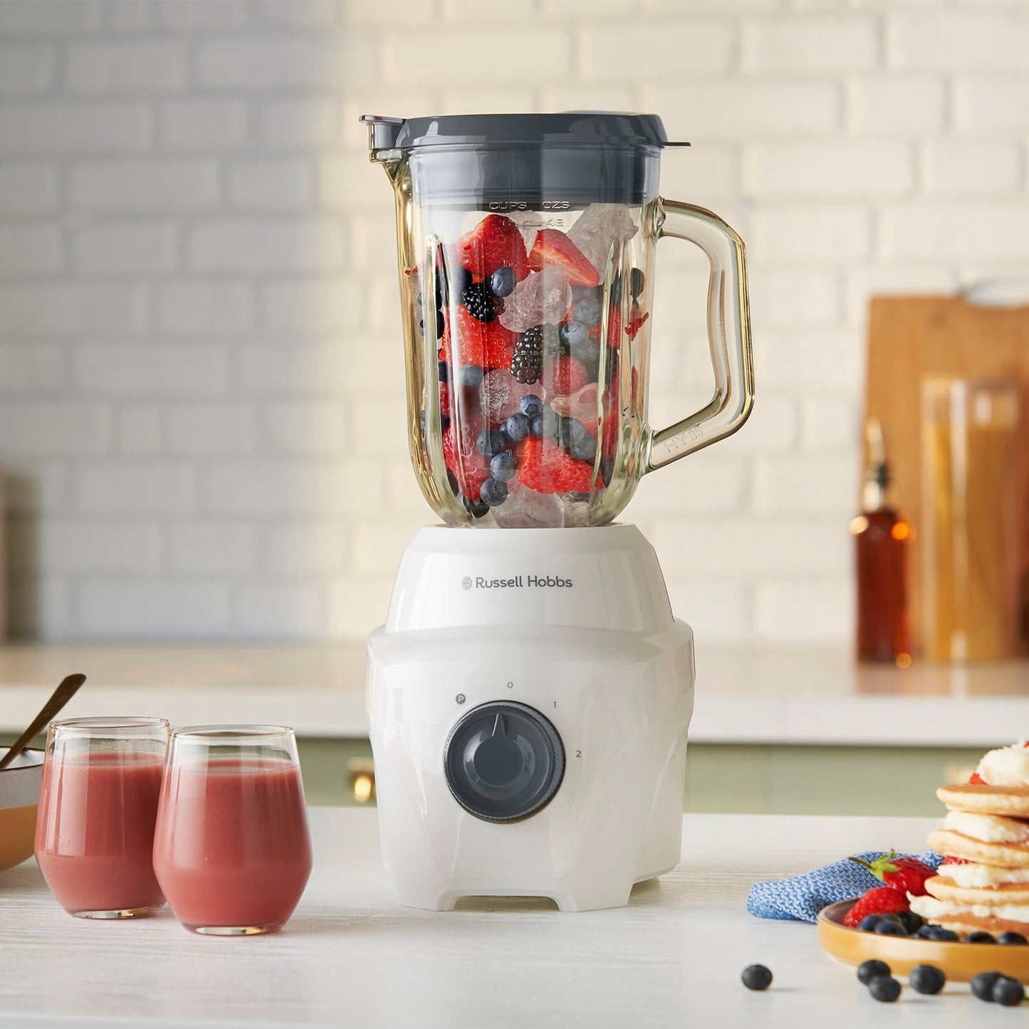 Russell Hobbs Tabletop Blender with 1.5L Glass Jug Go Create 550W White BY DOSKA