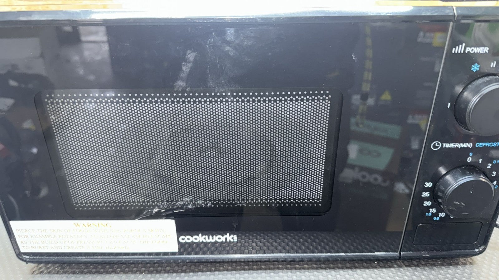 Cookworks 700W Manual Microwave - Black