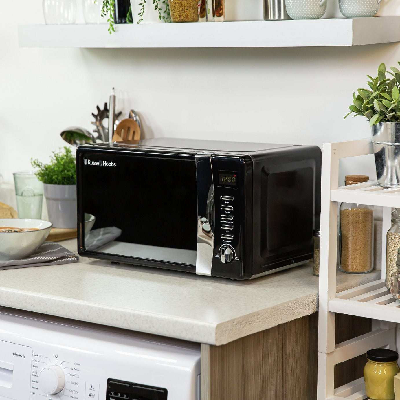 Russell Hobbs Worcester 700W Standard Microwave - Black